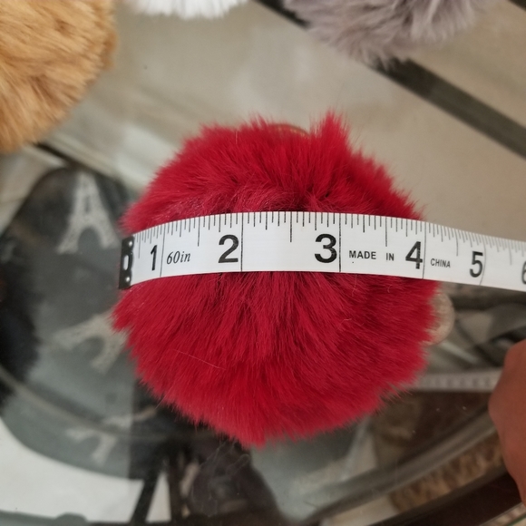 Anthropologi Pom Pom Fuzzy Large Faux Fur Keychain New - Picture 5 of 8